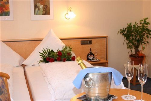 Hotel Bei Liebe'S Erlenbach am Main Esterno foto